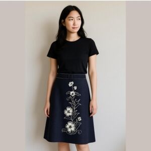 SANDRA ANGELOZZI | Wool Midi Skirt Embroidered Floral Navy Sz 30